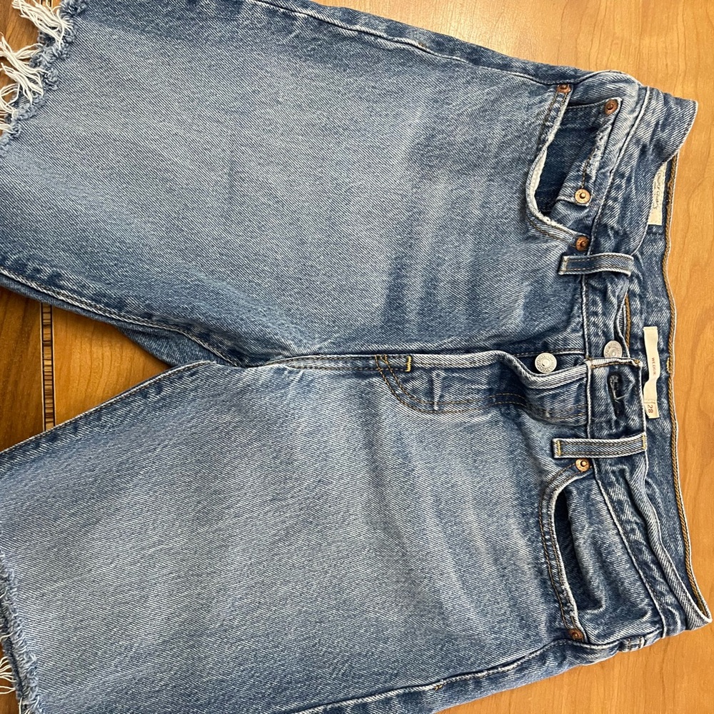 Levi’s cut offs - wedgie button-fly